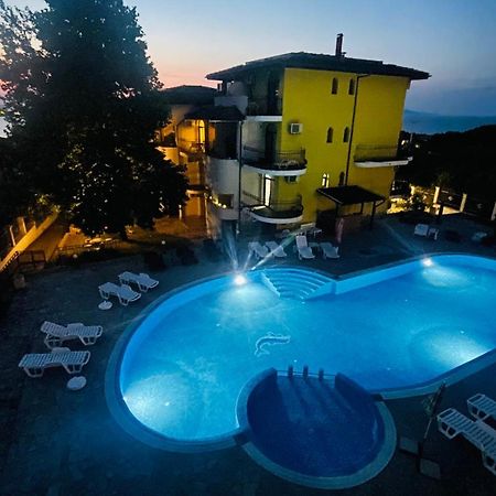 Private Apartment With Sea View Sozopol Extérieur photo