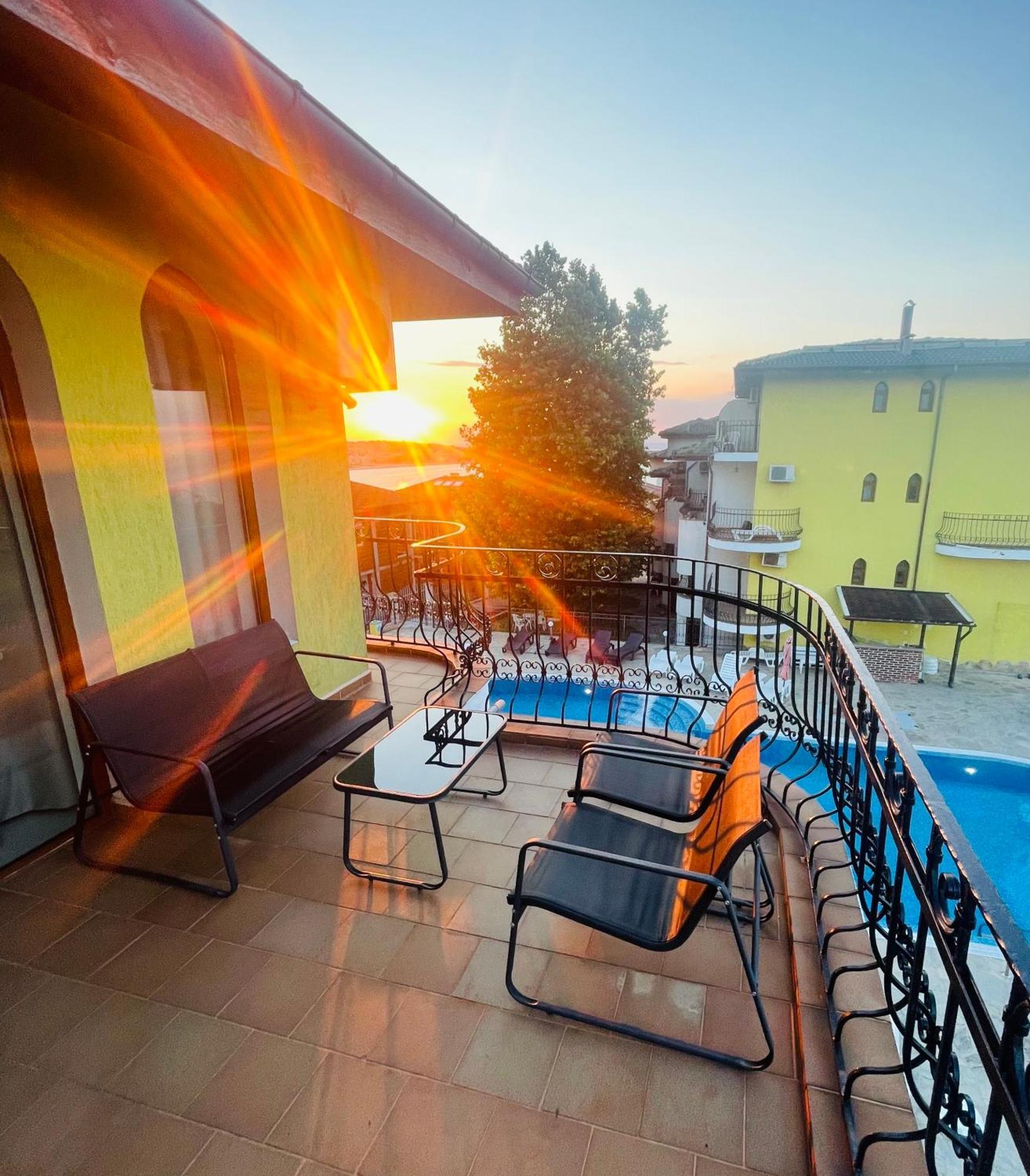 Private Apartment With Sea View Sozopol Extérieur photo